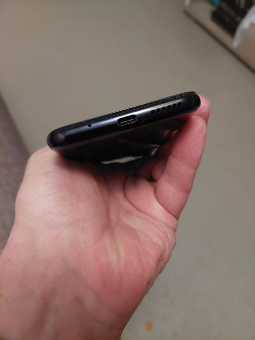 Motorola  G8 plus NFC и Motorola e13