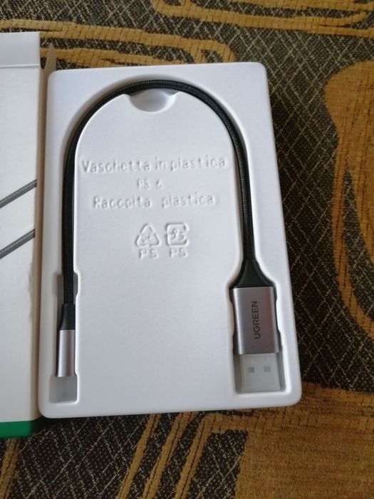 zewnętrzny adapter audio UGREEN USB na mini jack 3,5mm.  Nowa