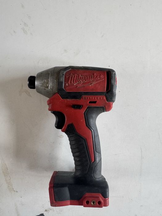 Milwaukee m18 zakretarka