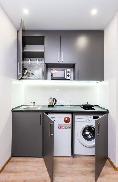 ВІЛЬНА! Лебединий, Ревуцького 40В, 3 хв  пішки Харківська-7-555.biz.ua