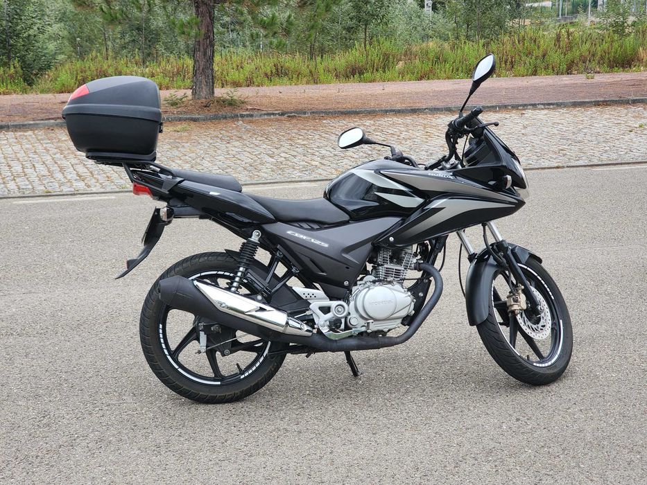 CBF 125 de 2011 - muito económica
