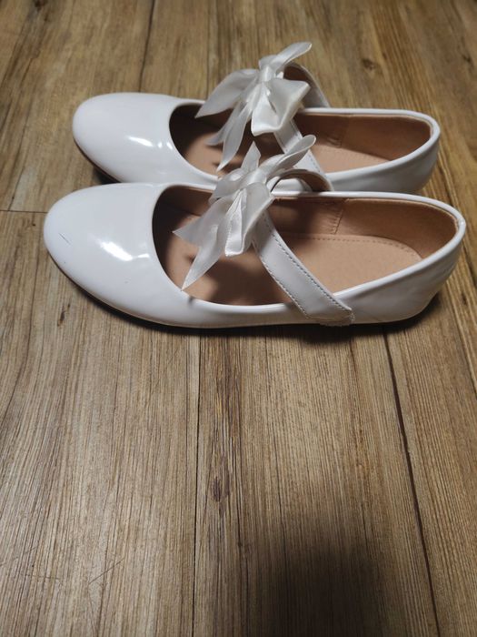 Śliczne balerinki z kokardką dziewczęce 33 rozmiar