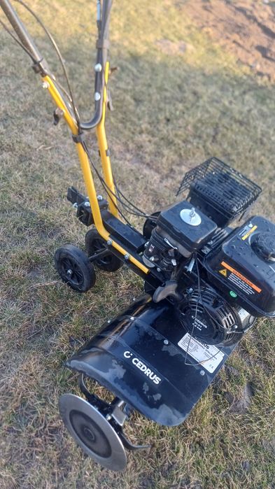 Glebogryzarka spalinowa