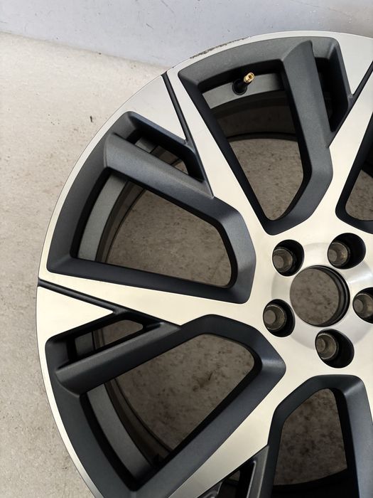 Volvo V90 Cross Country felga aluminiowa 5x108 8” x 21” ET49.5 ET 49.5