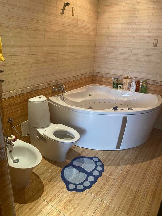 Продається 2-х рівнева квартира VIP класу, район Мазепи, Трускавець!