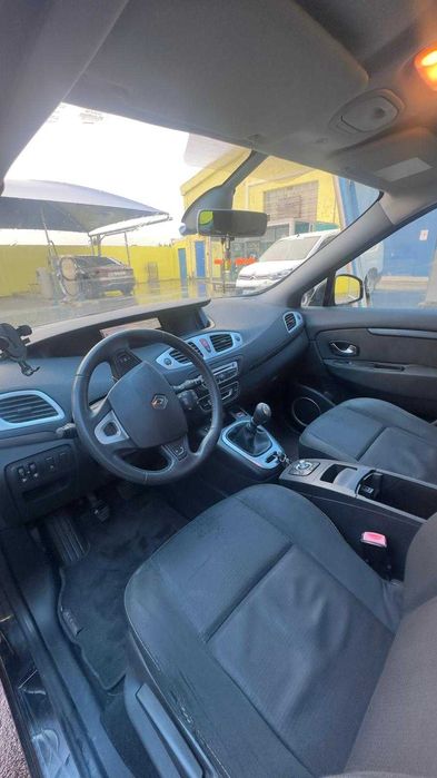 Renault Scenic 1.5 DCI