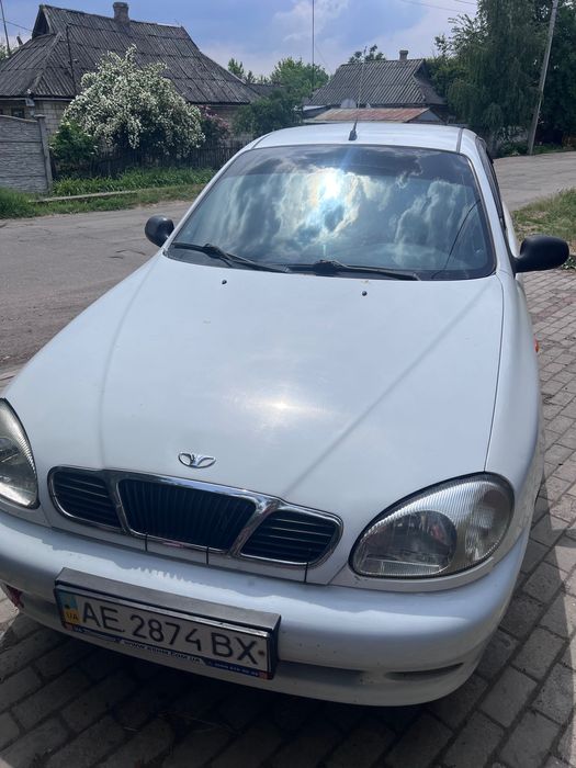 Автомобиль Ланос