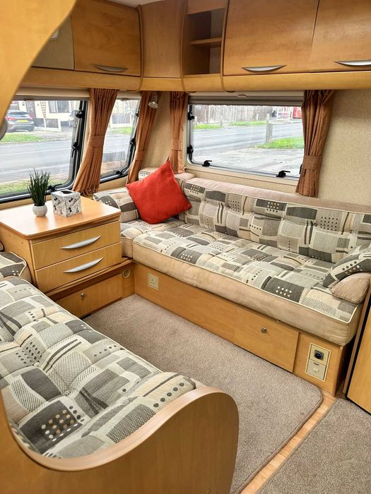 CARAVANA INGLESA SENATOR