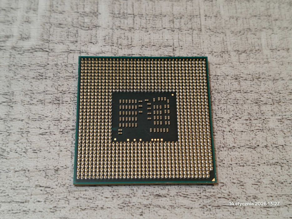 Procesor Intel Core i7-620M 2.67GHz Boost 3.33GHz 35W Socket G1