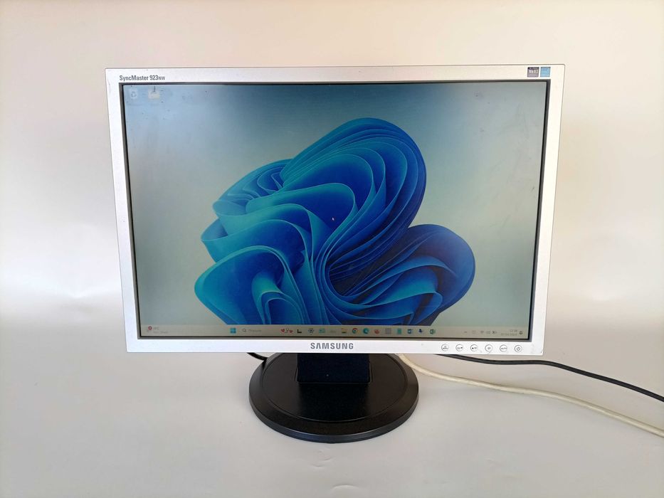 Monitor Samsung 923NW de 19 polegadas