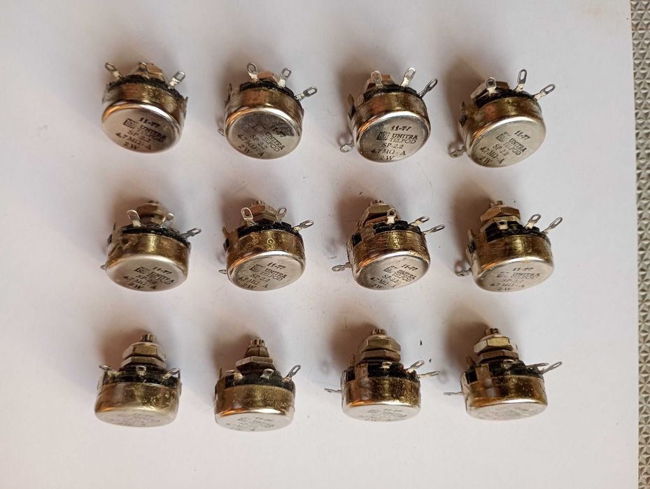 Potencjometr UNITRA Telpod 4,7kOhm 2W