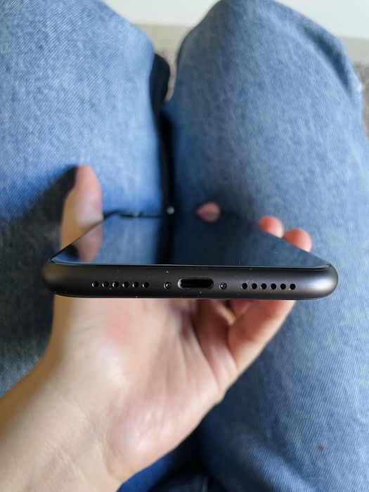 Iphone 11  preto