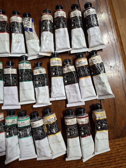 44 Belas artes bisnagas tinta acrilica 44