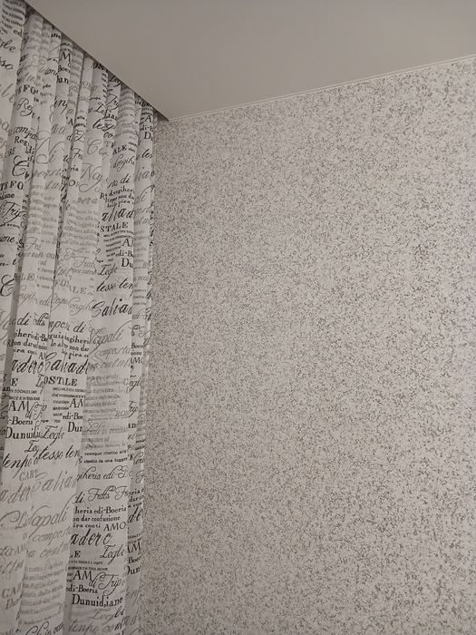 Обои флізелінові, 1м. шириною. Залишок 1 рулон.