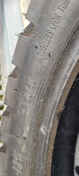 Pneus misto MotoZ Tractionator GPS 90/90 R21 e 150/70 R18