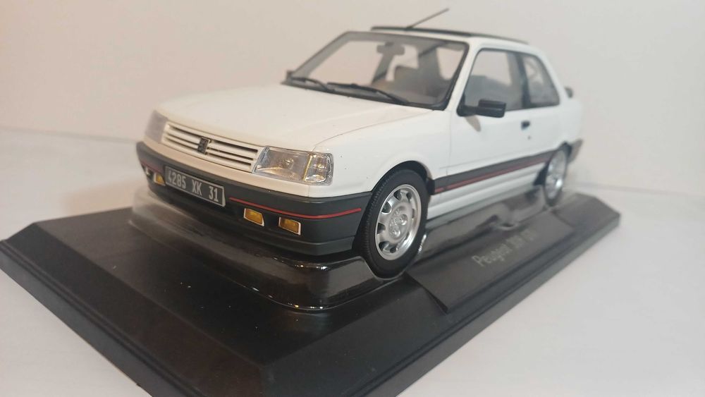 1/18 Peugeot 309 GTI br - Norev
