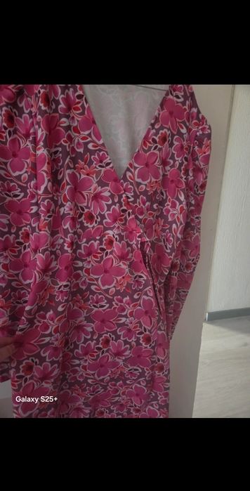 Sprzedam sukienkę kopertowa