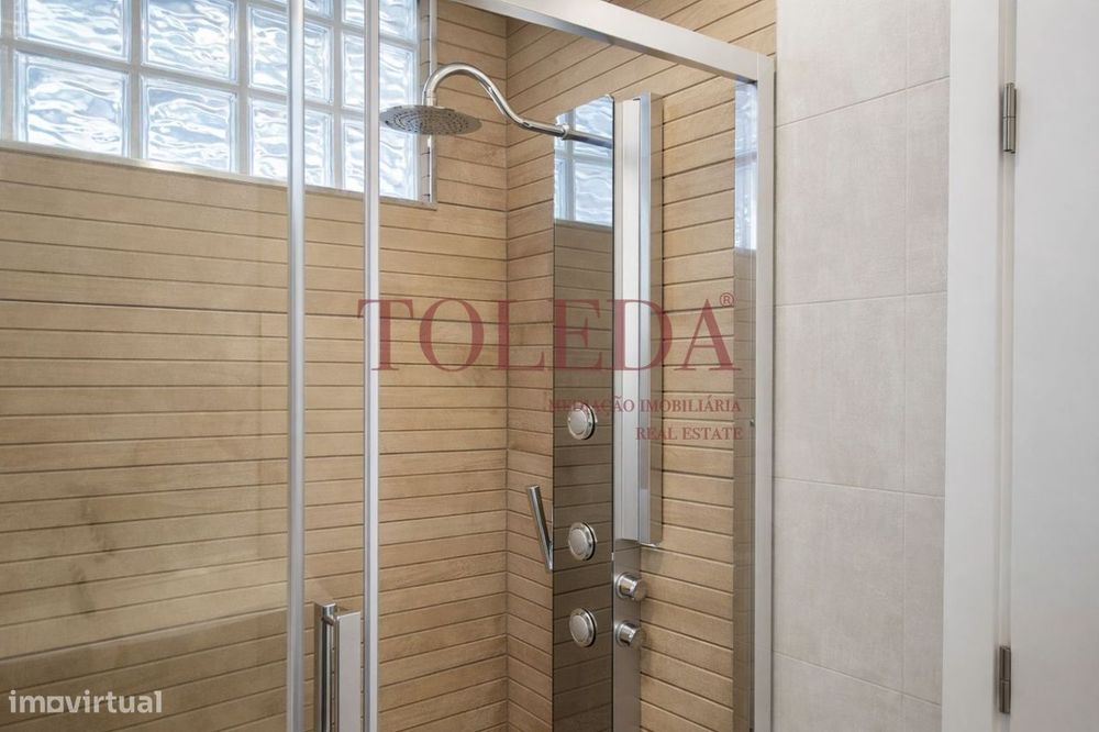 Moradia Isolada T5 com lote de 850m2
