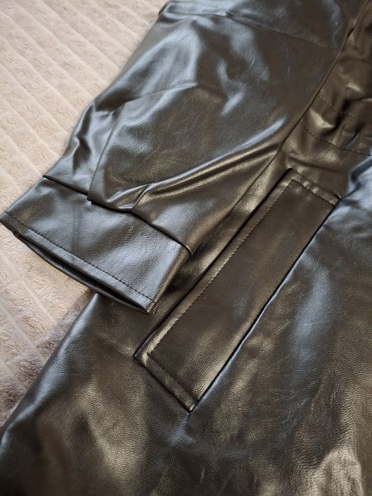 Кожаная курточка женская/Куртка утеплена з екошкіри