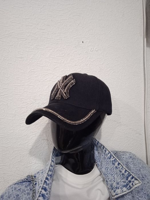 Кепка женская на межсезонье.