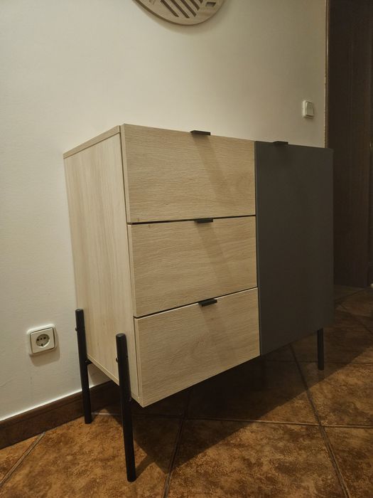 Móvel da Homa com gavetas  porta