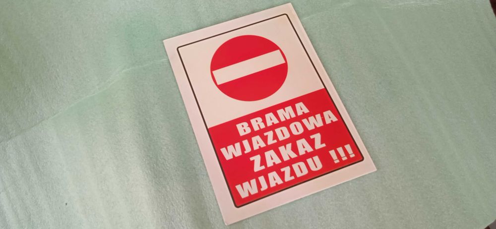 Tabliczka informacyjna-Brama wjazdowa