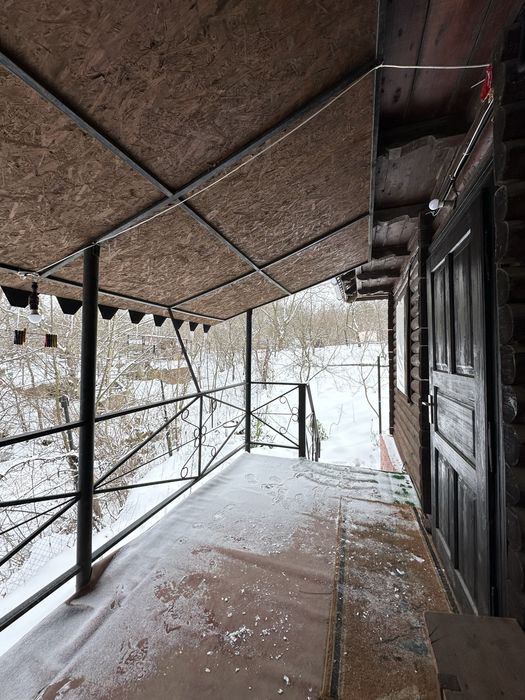 Продається 2-кім дачний будинок зі зрубу зі ставком, Заставнянська