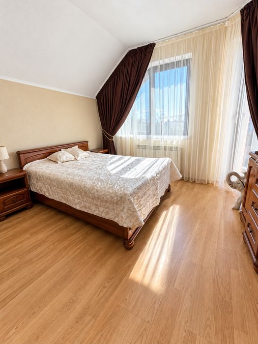 Продаж будинку Сторожниця ближня