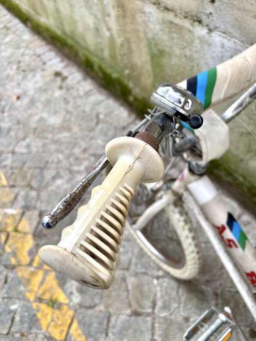 Bicicleta BMX  branca