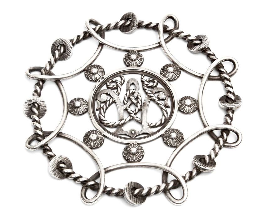 Base em prata portuguesa