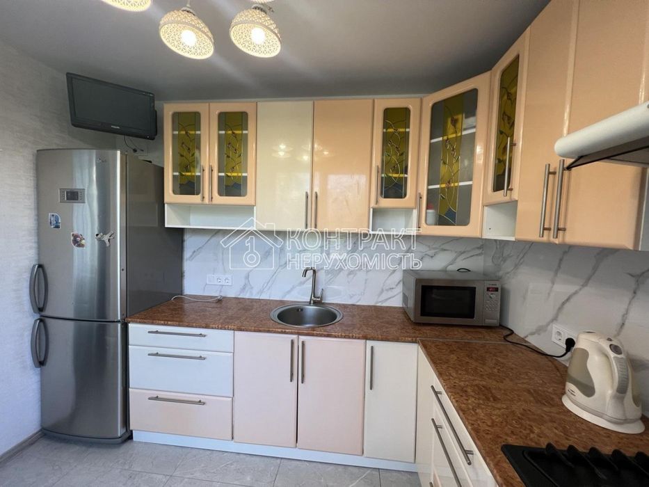 Продам 3к.кв 522 м/р Валентиновская ваучер сертификат метро Студентська Салтівське