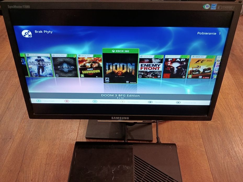 Xbox 360 Slim E - RGH (40 gier)
