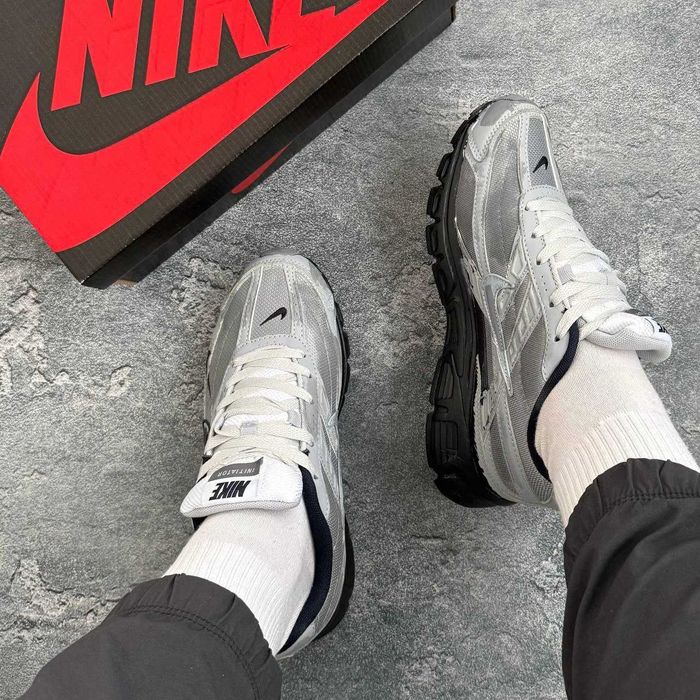 Кросівки Nike Initiator Custom grey