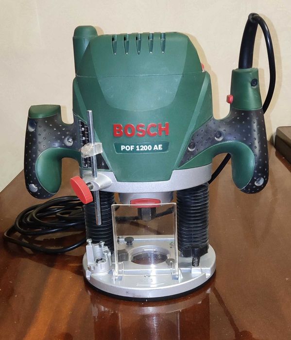 Фрезер Bosch POF 1200 AE
