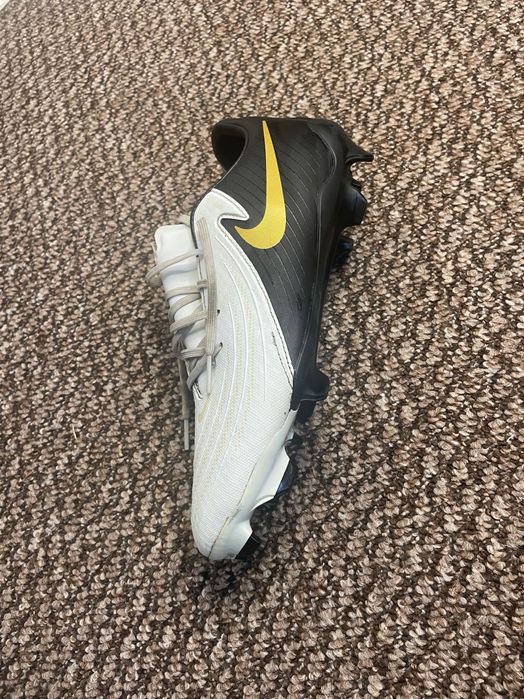 Копки Nike Phantom Gx