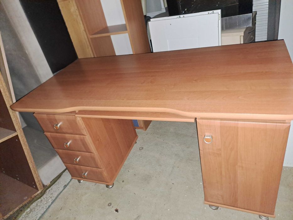 biurko solidne BRW - możliwy transport