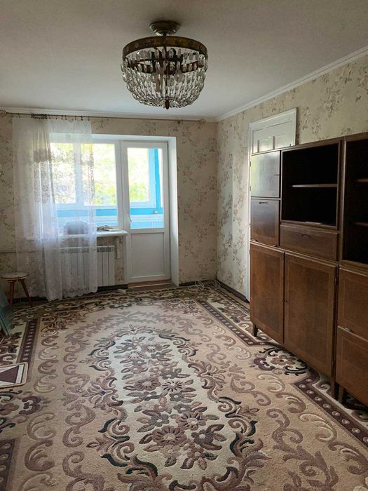 Продам 3 к. квартиру в Центре. 5-этажный дом. Средний этаж