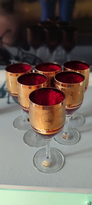 6 Фужеров,ГРАНАТ в ЗОЛОТІ.Богемія.Вінтаж.Чехословацьке скло .