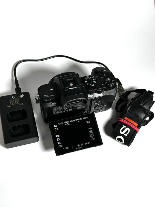 Sony Alpha A7R II - Câmara Mirrorless Full-Frame 42,4 MP