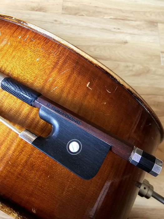 Wiolonczela 4/4 Smyczek futerał