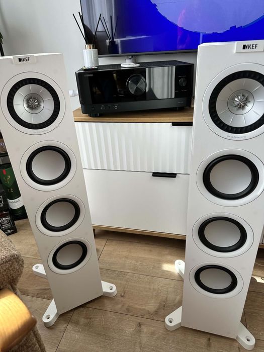 Amplituner Yamaha RX-V4A / GŁOŚNIKI KEF Q550 PARA