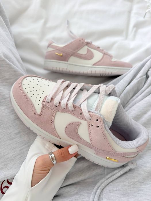 Nike Dunk Low Sail Pink трендові жіночі кросівки найк cб данк рожеві