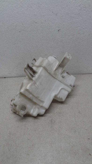 Toyota rav4 IV 12-15 zbiorniczek spryskiwaczy