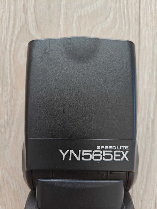 Lampa blyskowa YN565EX do canona