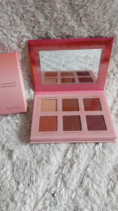 Paleta cieni Warm Hues