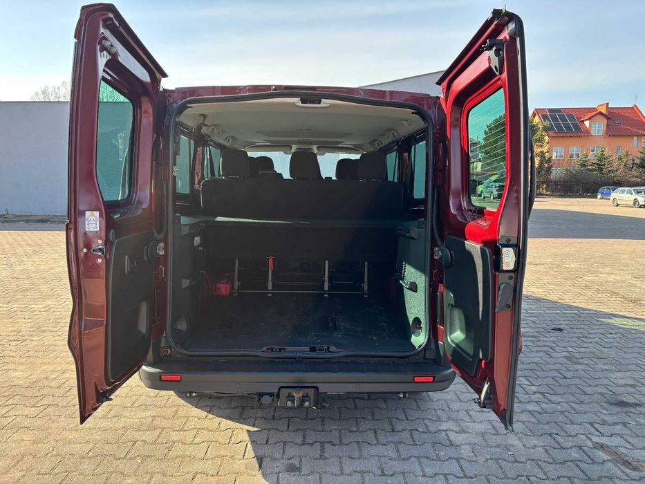 Wynajem Busa 9 osobowy - pomorskie
