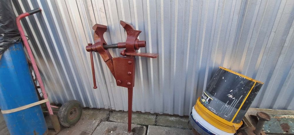 Imadło kowalskie Duze waga 40kg, szczeki 14cm
