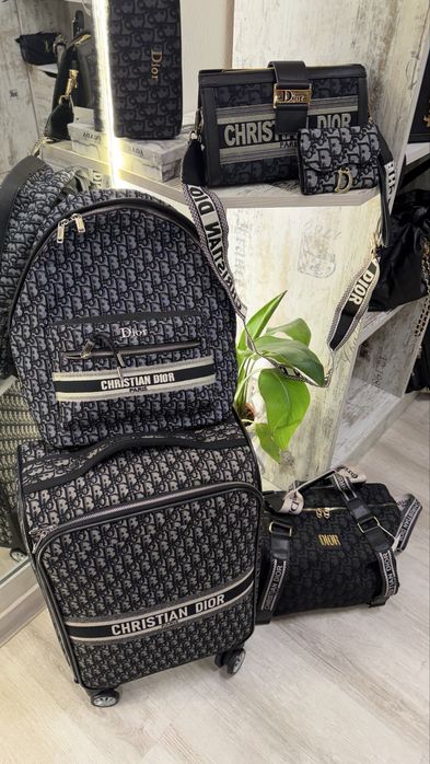 Рюкзак женский  гесс guess діор рюкзак