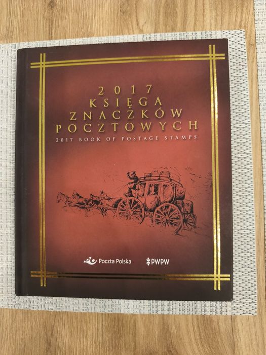 Księga znaczków pocztowych 2017 rok.