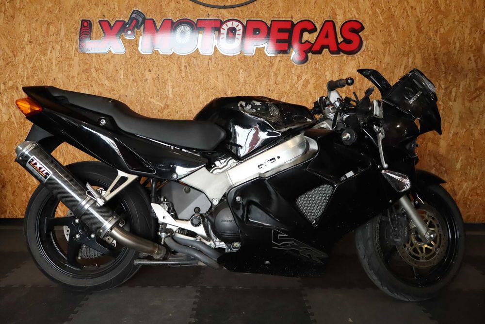 Honda VFR 800 para peças.